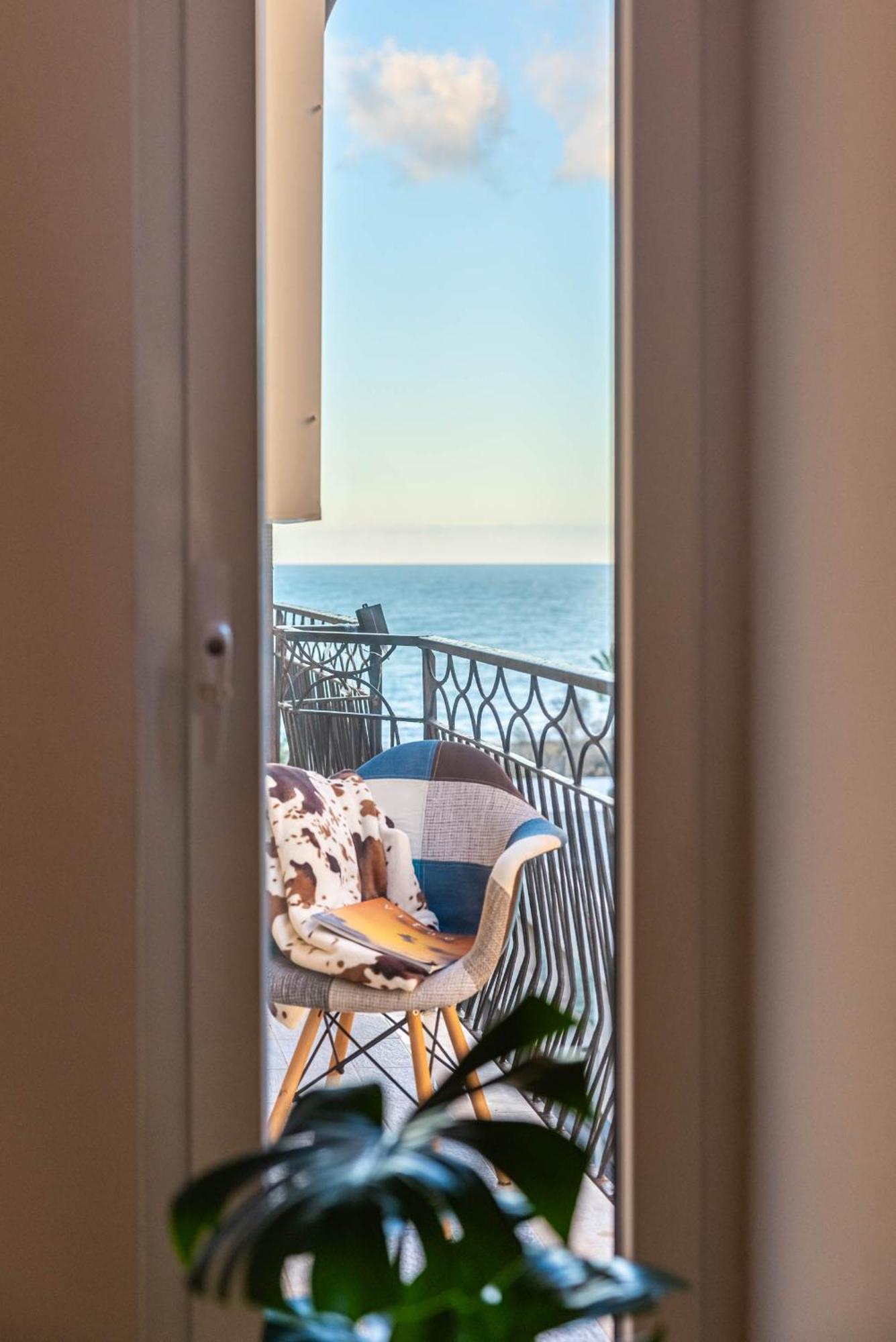 Casa Dei Visionari - Mare Lejlighed Bari Eksteriør billede
